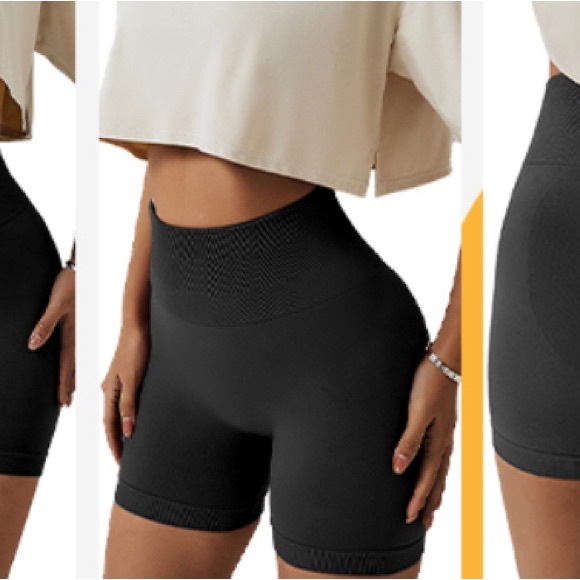 BUNDLE 2 Pair of Scrunch Shorts 12.00      5.95 shipping too! 👀 BNWOT Junior's - Picture 3 of 9